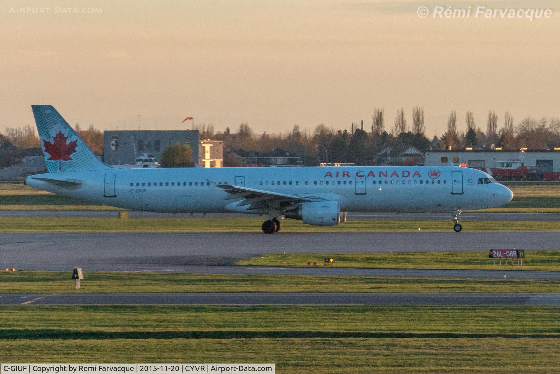 C-GIUF, 2001 Airbus A321-211 C/N 1638, Westerly take-off on south runway.