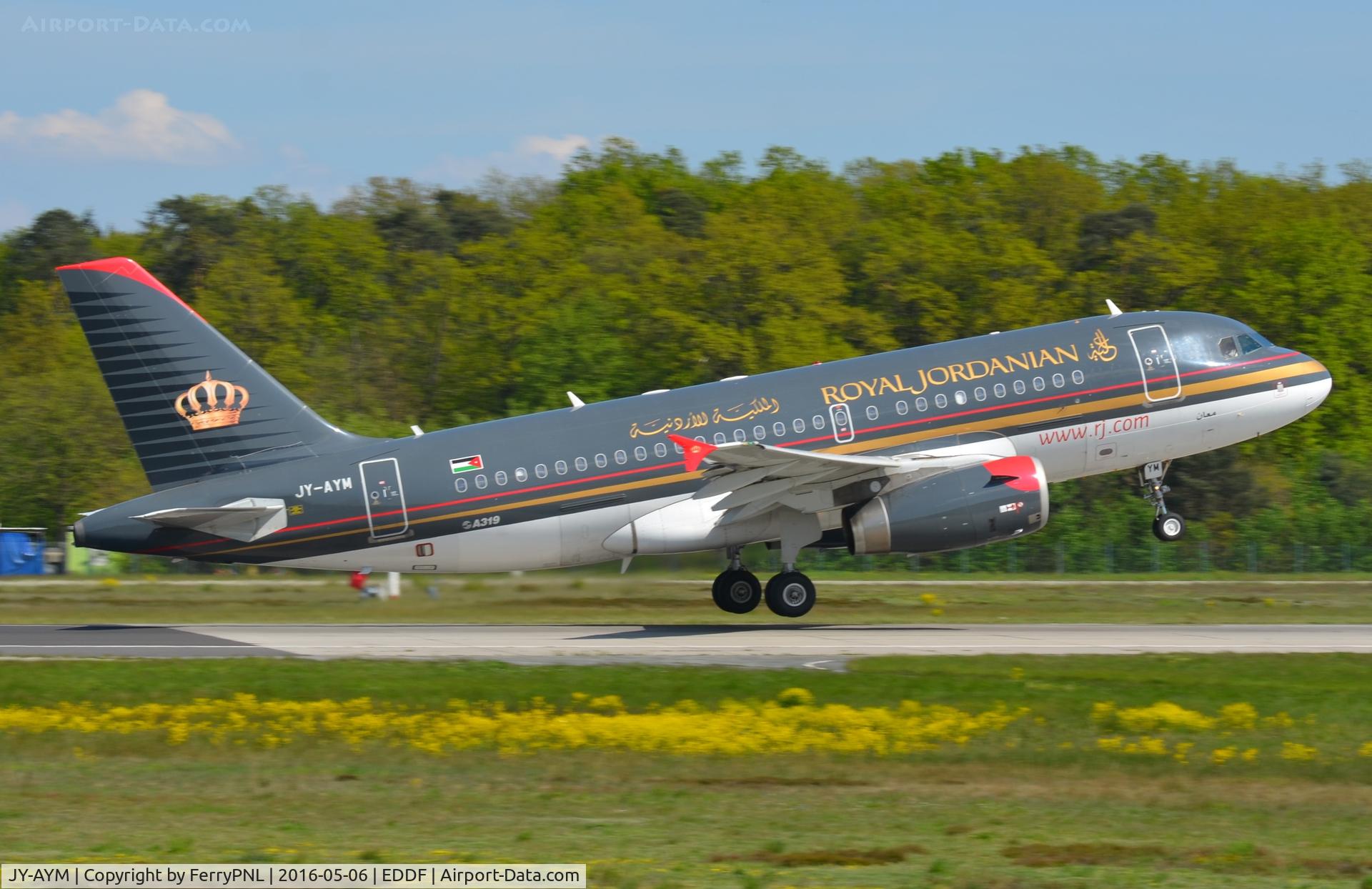 JY-AYM, 2008 Airbus A319-132 C/N 3685, Lift-off.