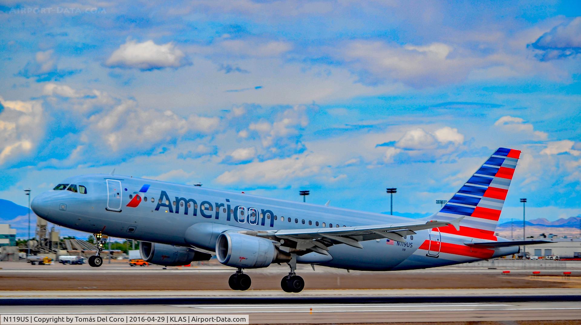 N119US, 2000 Airbus A320-214 C/N 1268, N119US American Airlines 2000  Airbus A320-214 - cn 1268 - Las Vegas - McCarran International (LAS / KLAS)
USA - Nevada, April 29, 2016
Photo: Tomás Del Coro