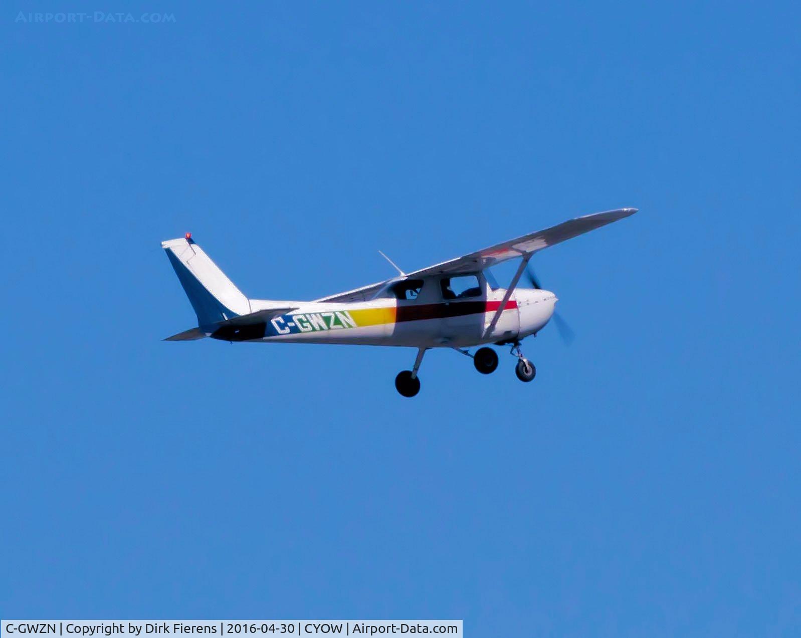 C-GWZN, 1975 Cessna 150M C/N 150-77745, Departing from Ottawa.
