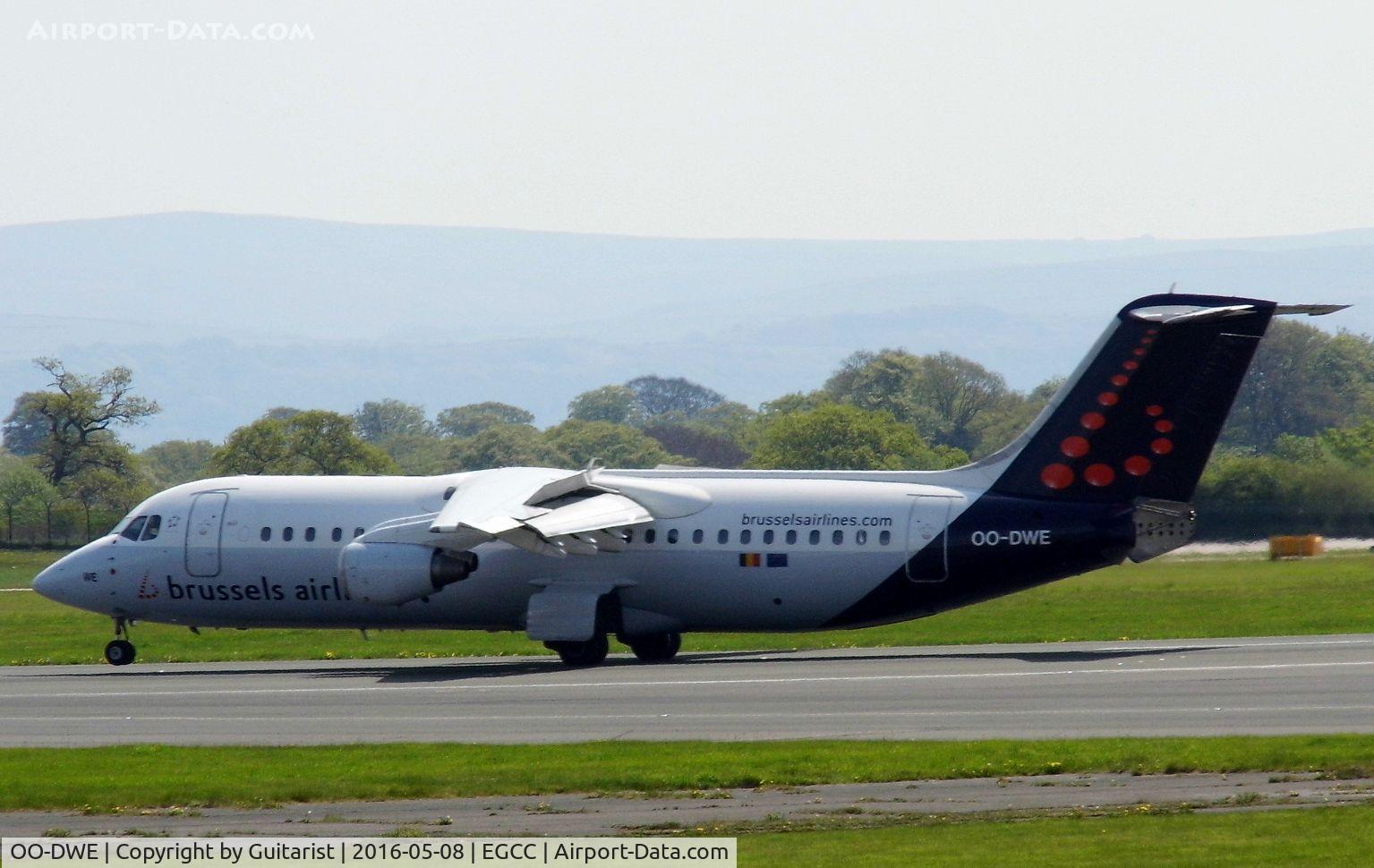 OO-DWE, 1998 British Aerospace Avro 146-RJ100 C/N E3327, At Manchester