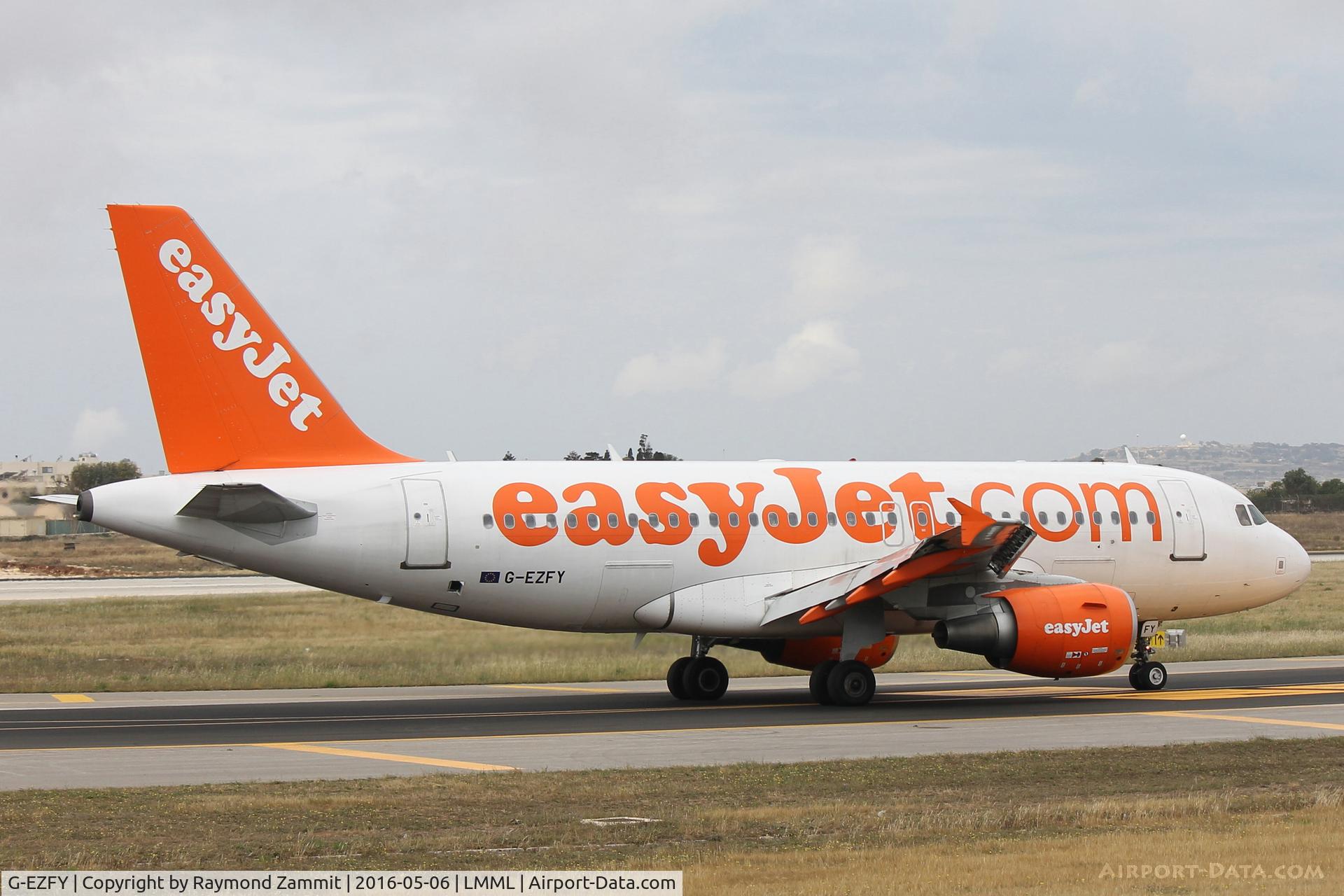 G-EZFY, 2010 Airbus A319-111 C/N 4418, A319 G-EZFY Easyjet