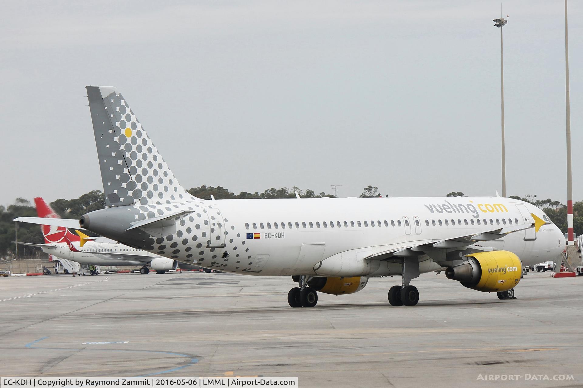 EC-KDH, 2007 Airbus A320-214 C/N 3083, A320 EC-KDH Vueling
