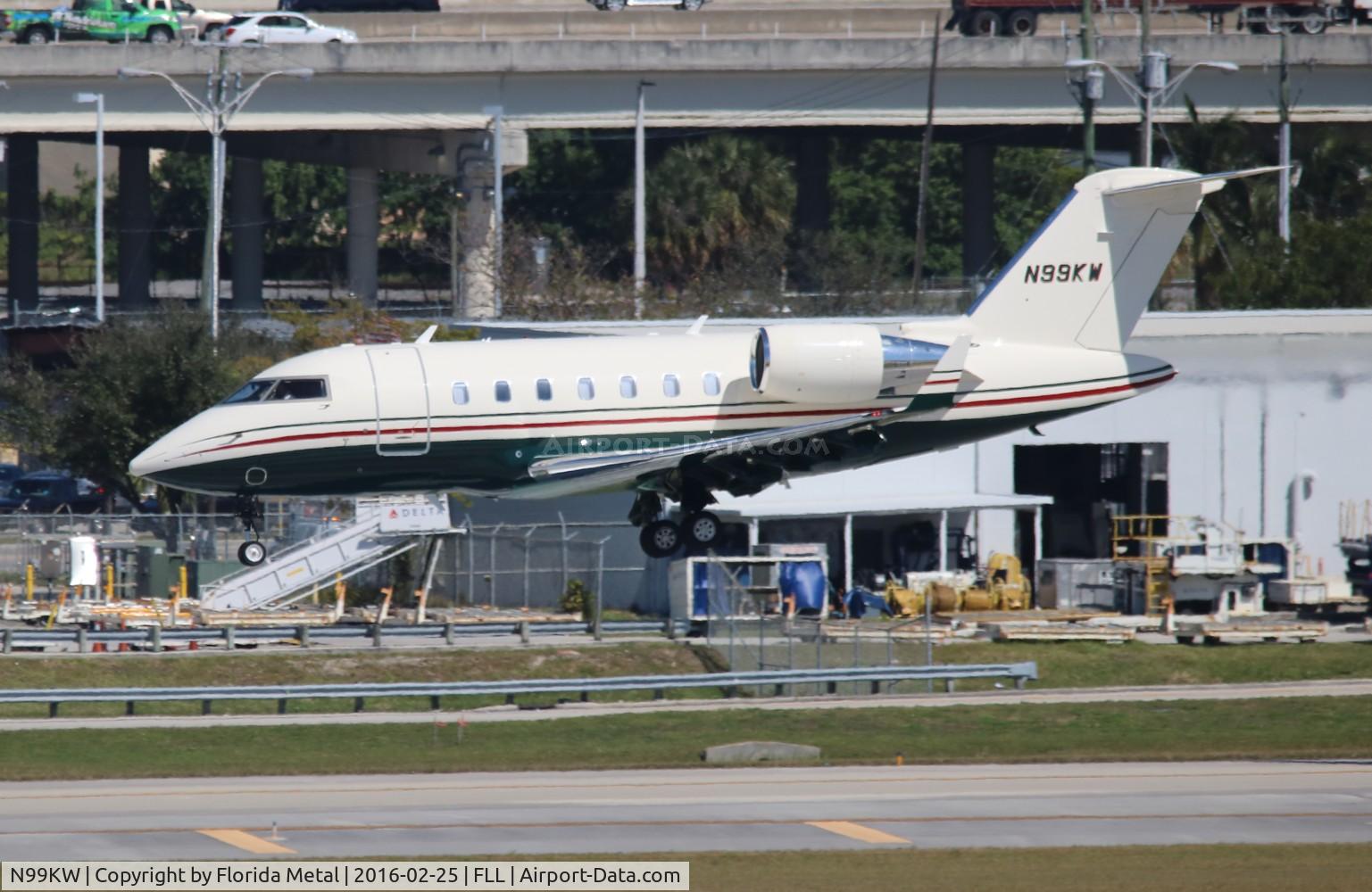 N99KW, 2011 Bombardier Challenger 605 (CL-600-2B16) C/N 5877, Challenger 605