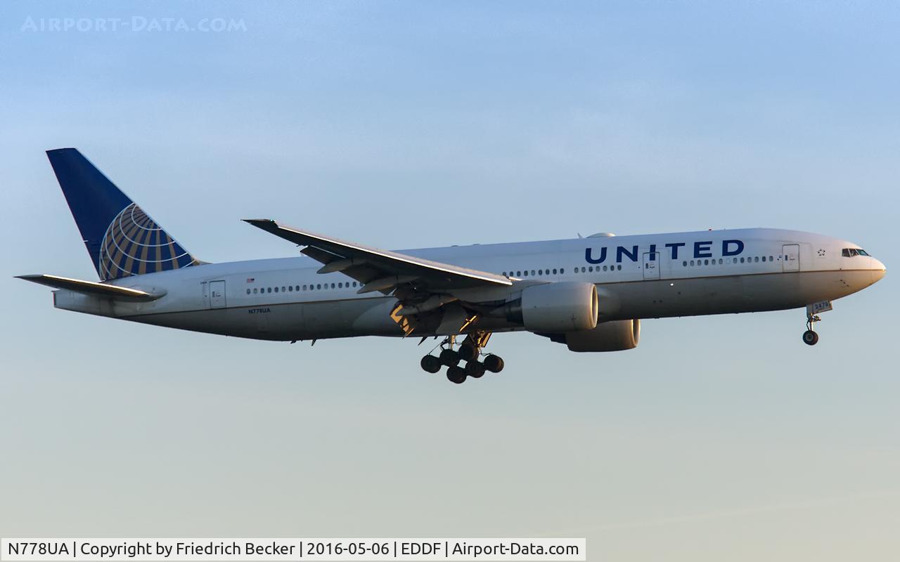 N778UA, 1996 Boeing 777-222 C/N 26940, on final RW07C