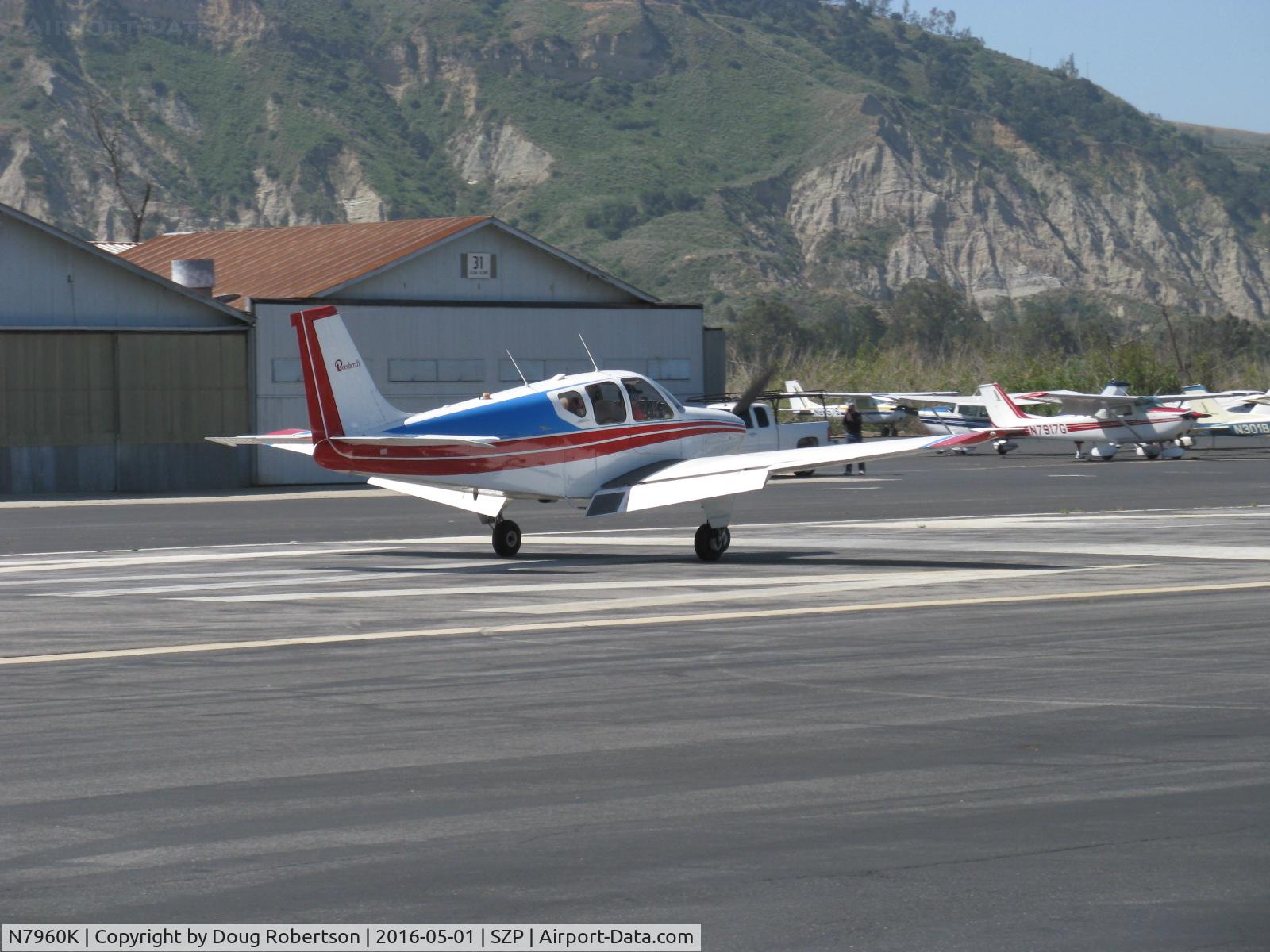 N7960K, 1964 Beech 35-B33 Debonair C/N CD-774, 1964 Beech 35-B33 DEBONAIR, Continental IO-470-K 225 Hp, landing roll Rwy 22