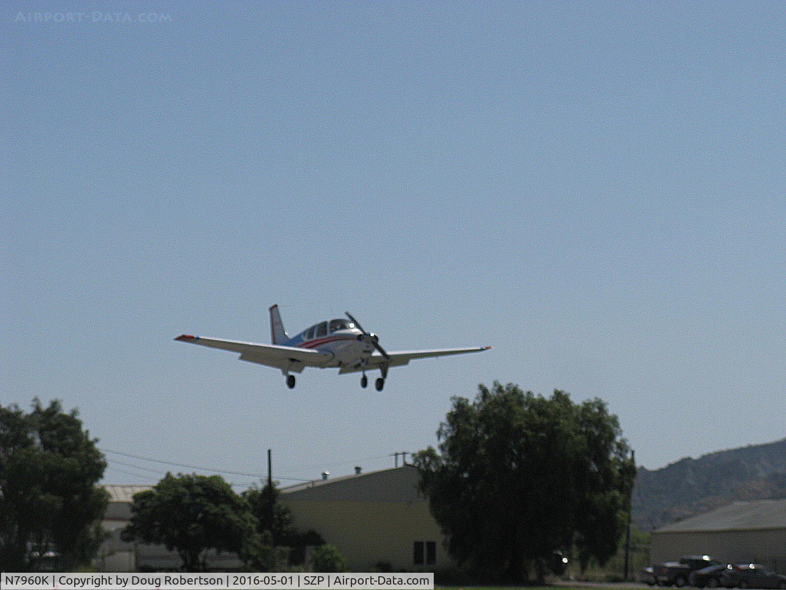 N7960K, 1964 Beech 35-B33 Debonair C/N CD-774, 1964 Beech 35-B33 DEBONAIR, Continental IO-470-K 225 Hp, on final Rwy 22