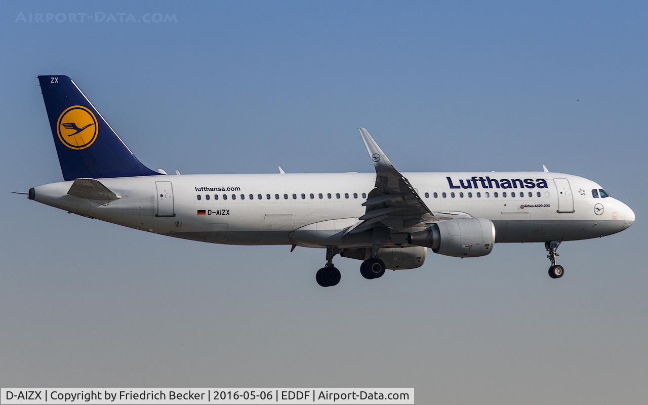 D-AIZX, 2013 Airbus A320-214 C/N 5741, on final RW07C