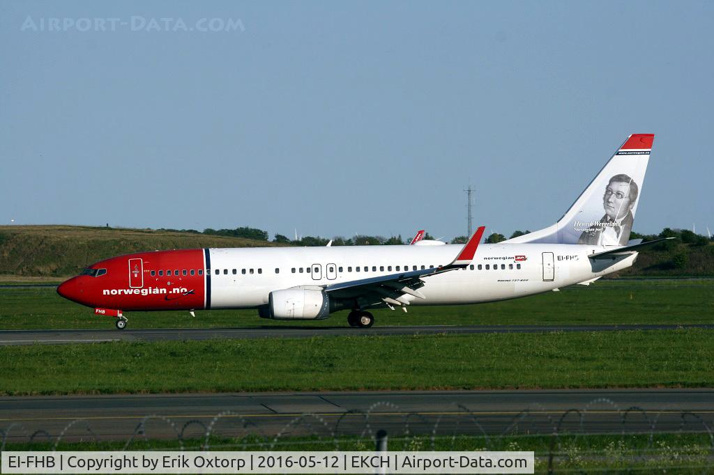 EI-FHB, 2008 Boeing 737-8Q8 C/N 35283, EI-FHB just arrived rw 04L