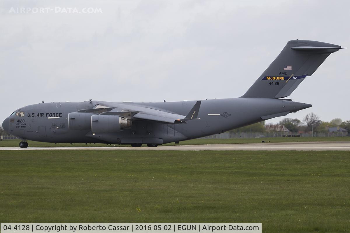 04-4128, 2004 Boeing C-17A Globemaster III C/N P-128, Mildenhall 2016