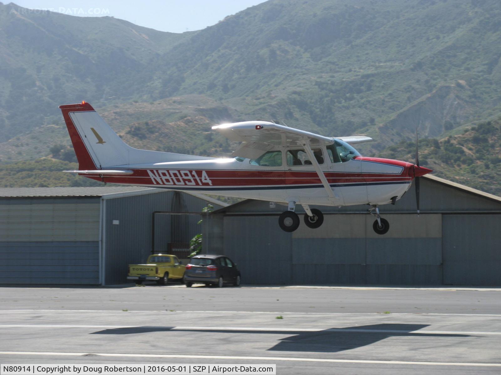 N80914, 1976 Cessna 172M C/N 17266799, 1976 Cessna 172M SKYHAWK, Lycoming O-320-E2D 150 Hp, landing Rwy 22