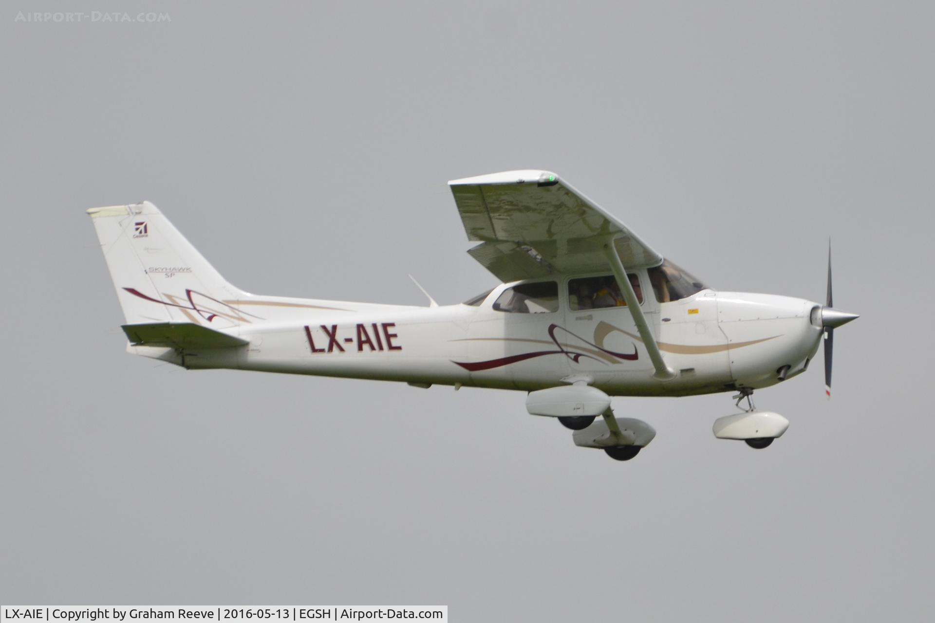 LX-AIE, Cessna 172S Skyhawk SP C/N 172S10739, Landing at Norwich.