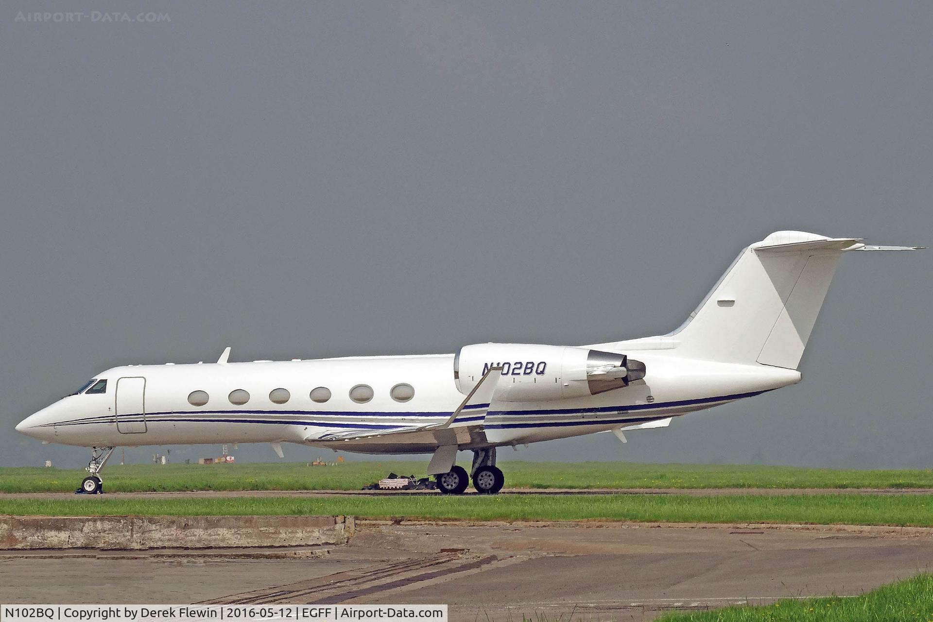 N102BQ, 1995 Gulfstream Aerospace G-IV C/N 1273, Gulfstream, Invesco Group Services Inc, Atlanta Peachtree-DeKalb Georgia based, previously N102BJ, N457GA, N372BC, N372BG, N102BG, seen parked up.