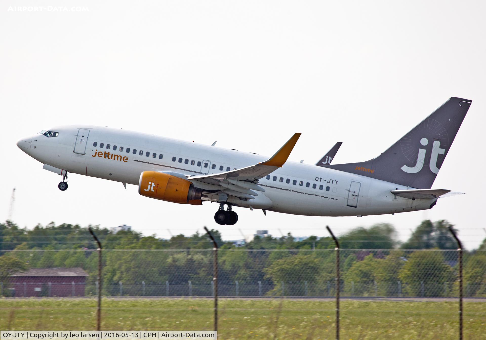 OY-JTY, 2001 Boeing 737-7Q8 C/N 30727, Copenhagen 13.5.16