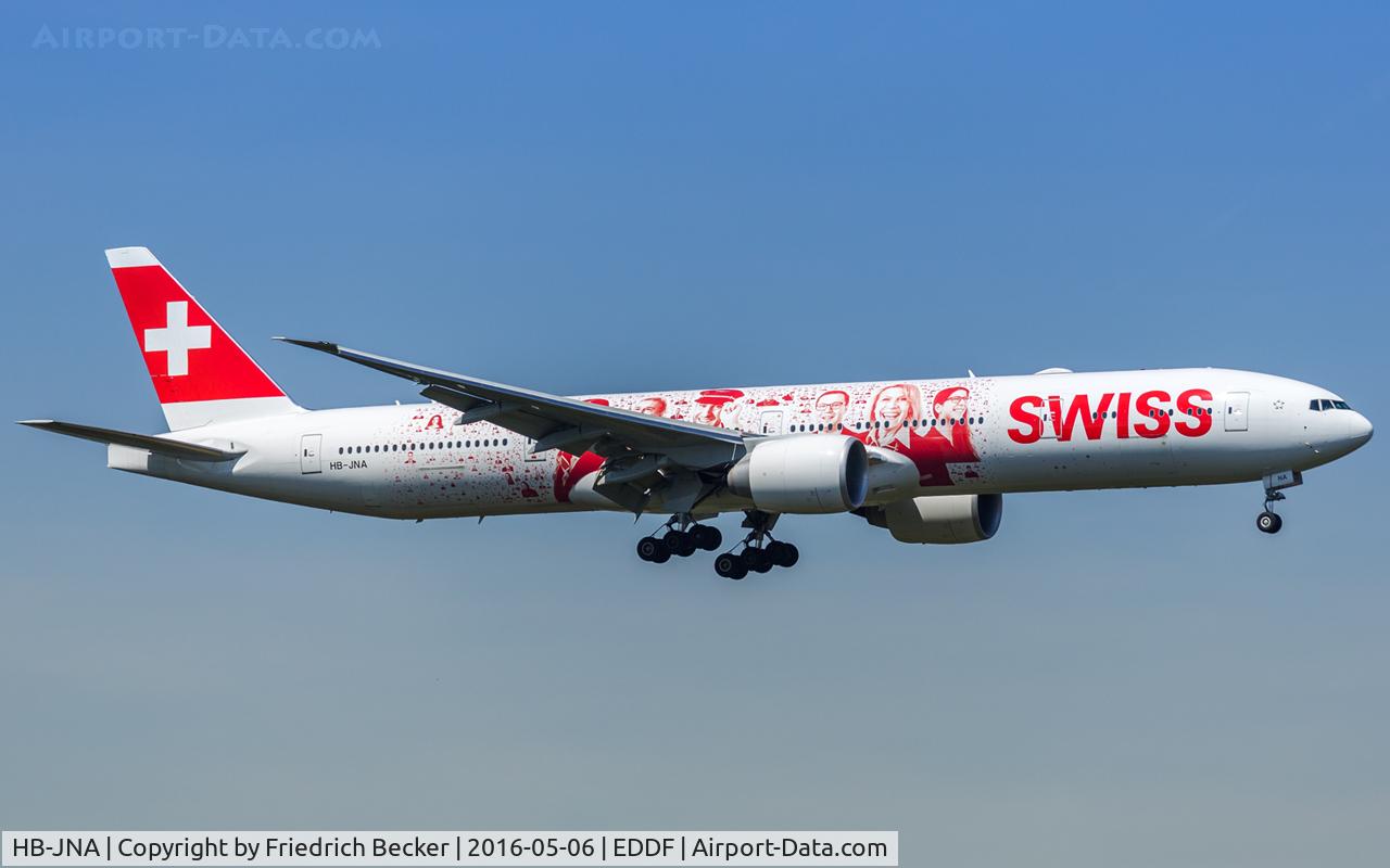 HB-JNA, 2015 Boeing 777-3DE/ER C/N 44582, on final RW07C