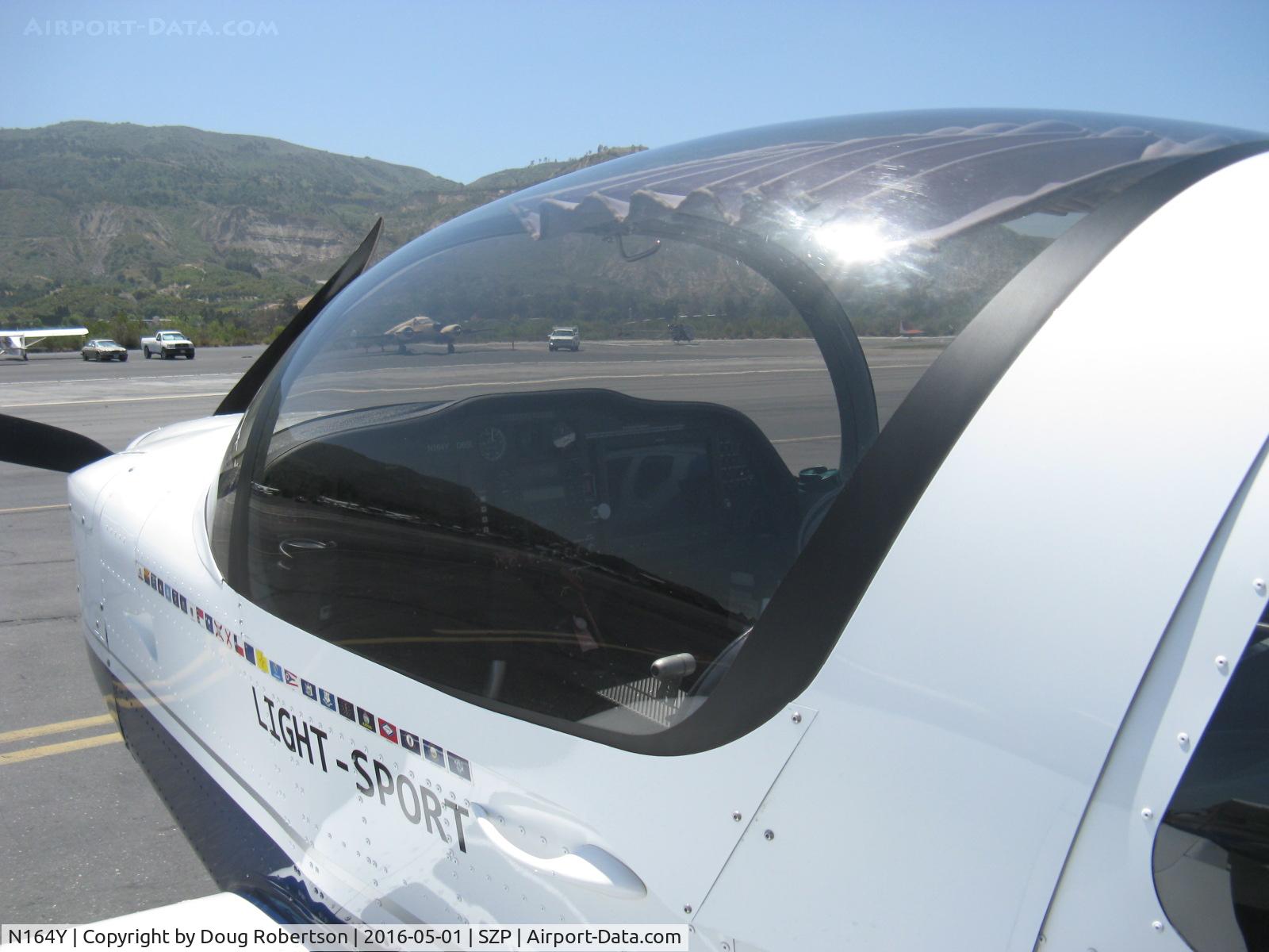 N164Y, 2013 The Airplane Factory Sling 2 C/N 130, 2013 The Airplane Factory Pty Ltd SLING 2 S-LSA, Rotax 912IS 100 Hp, three-blade warp-drive prop, from South Africa, overhead sun visor closeup