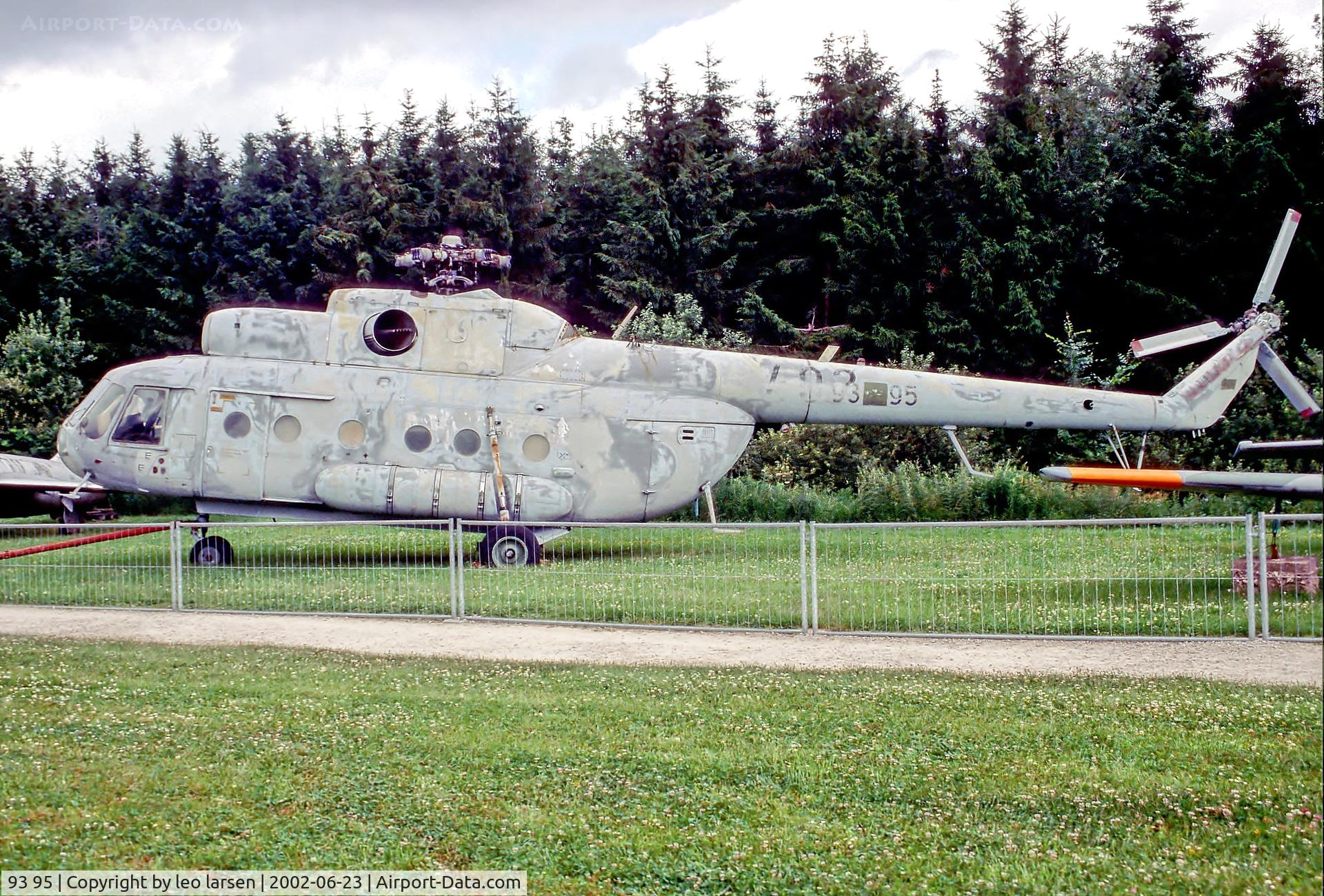 93 95, Mil Mi-8IV Hip G C/N 340002, Hermeskeil Museum 23.6.02