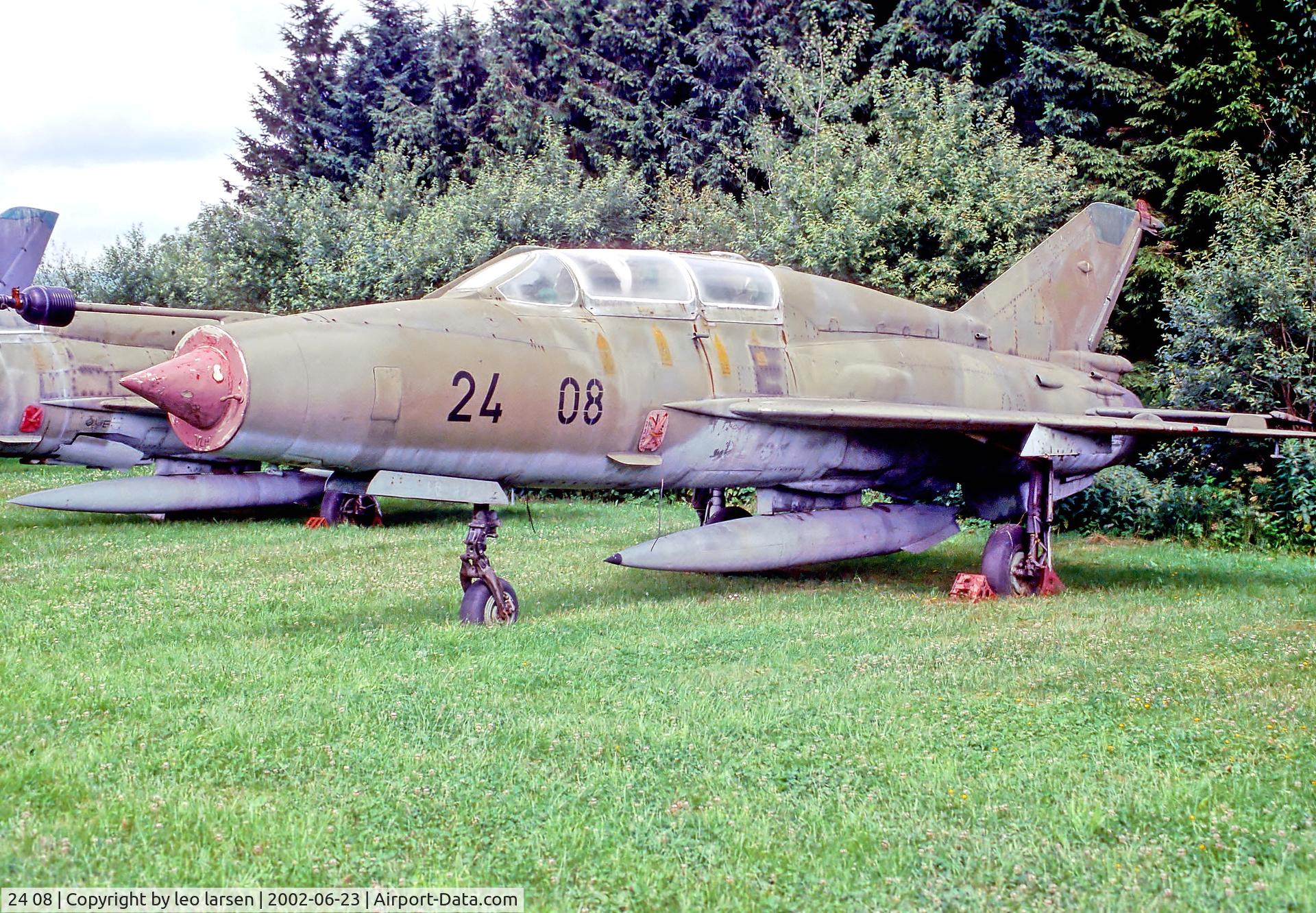24 08, Mikoyan-Gurevich MiG-21US C/N 02685139, Hermeskeil Museum 23.6.02