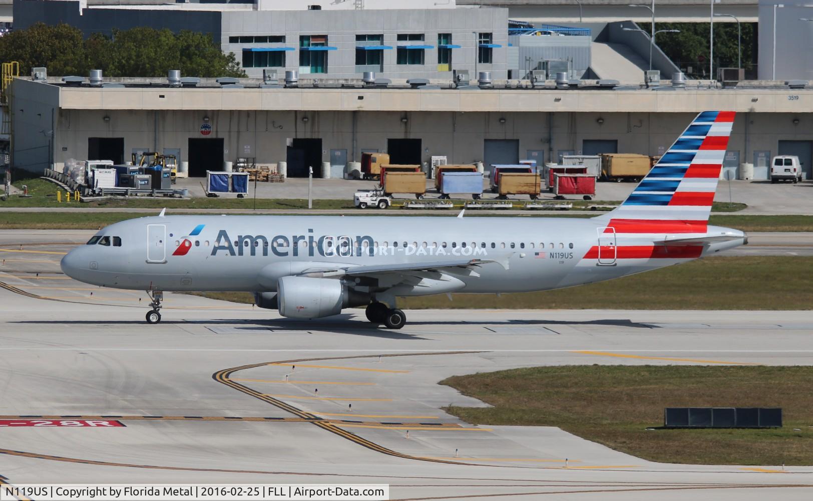 N119US, 2000 Airbus A320-214 C/N 1268, American