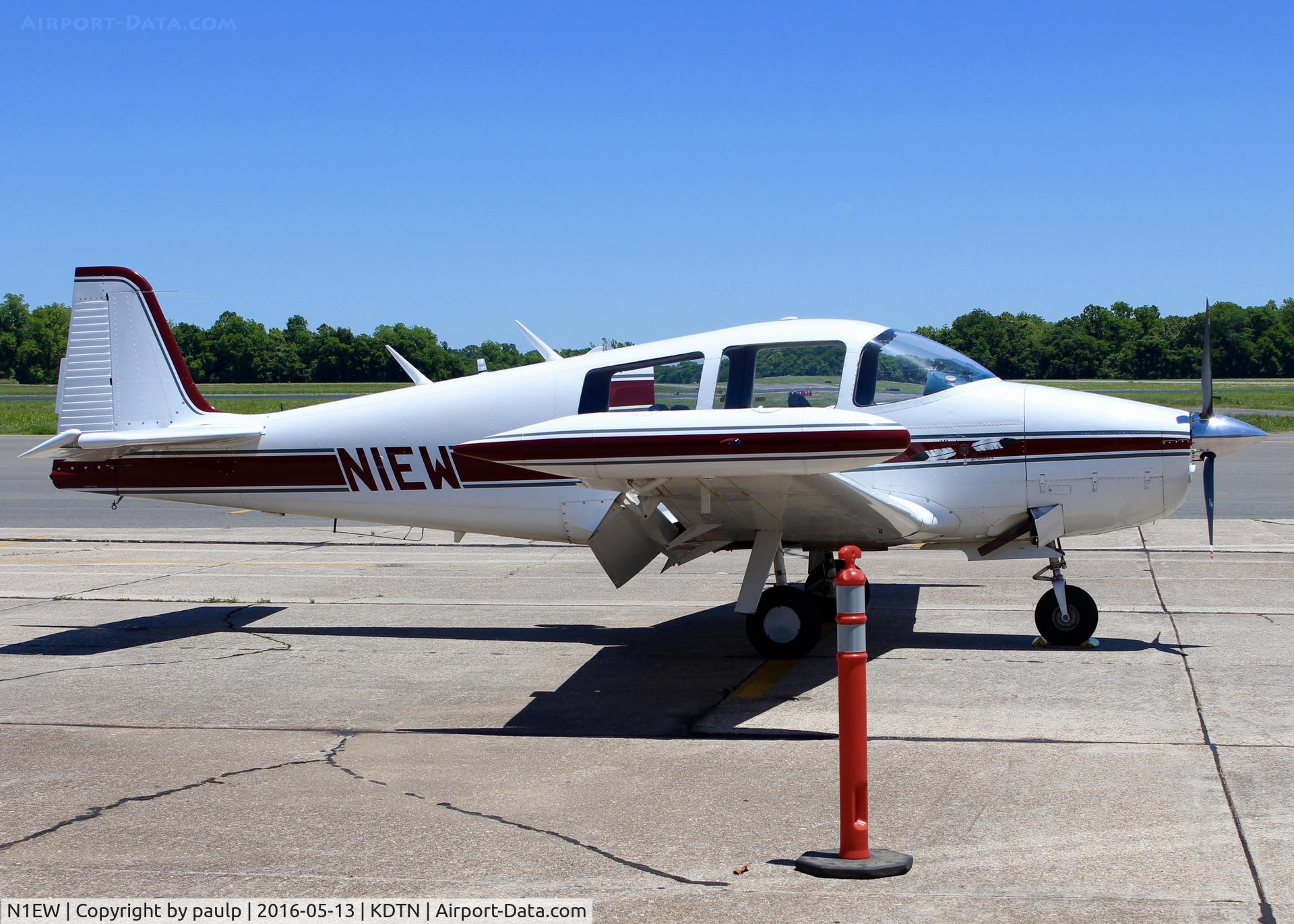 N1EW, 1962 Navion Rangemaster G C/N NAV-4-2480, At Downtown Shreveport.