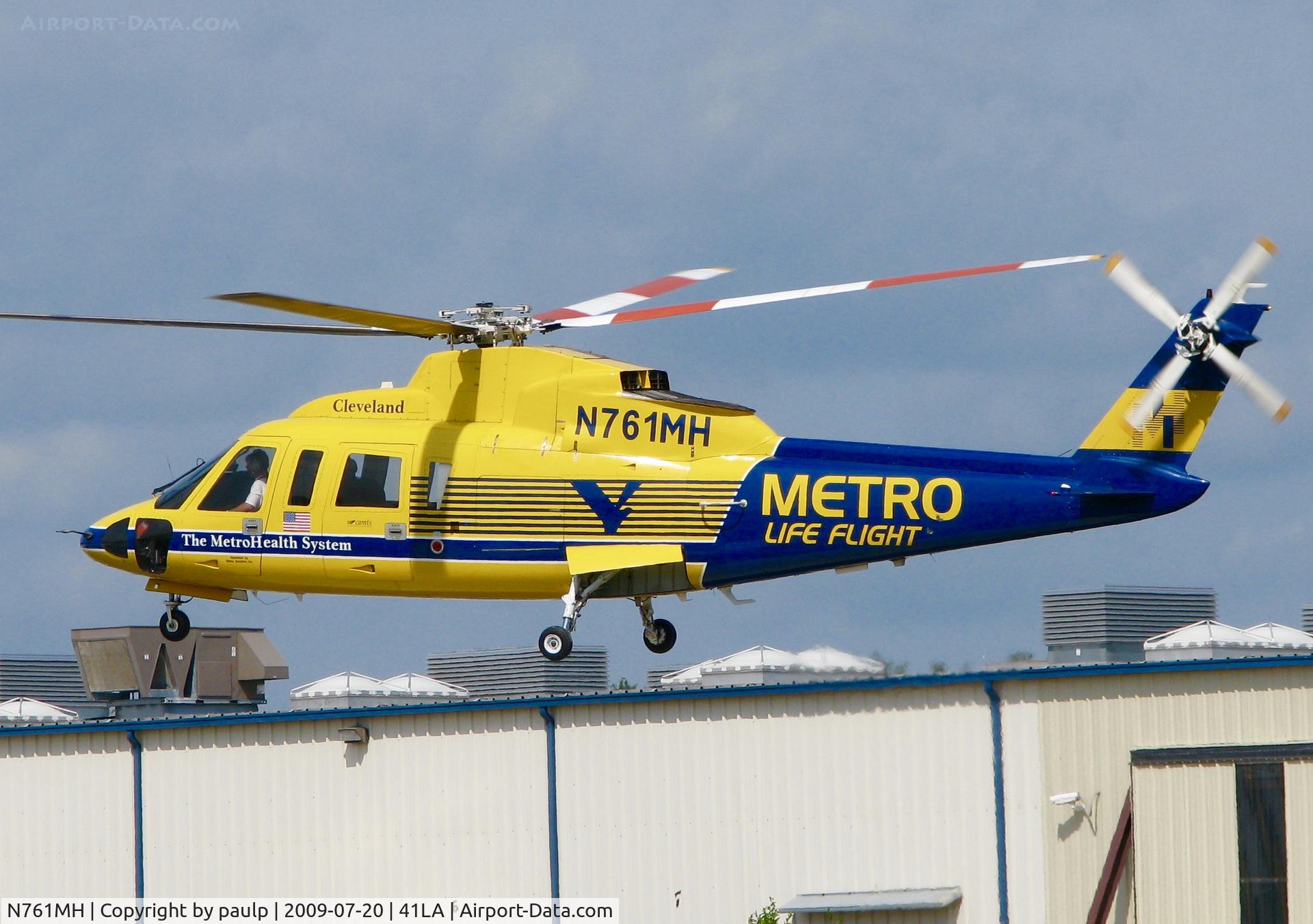 N761MH, 1981 Sikorsky S-76A C/N 760232, At Metro Aviation