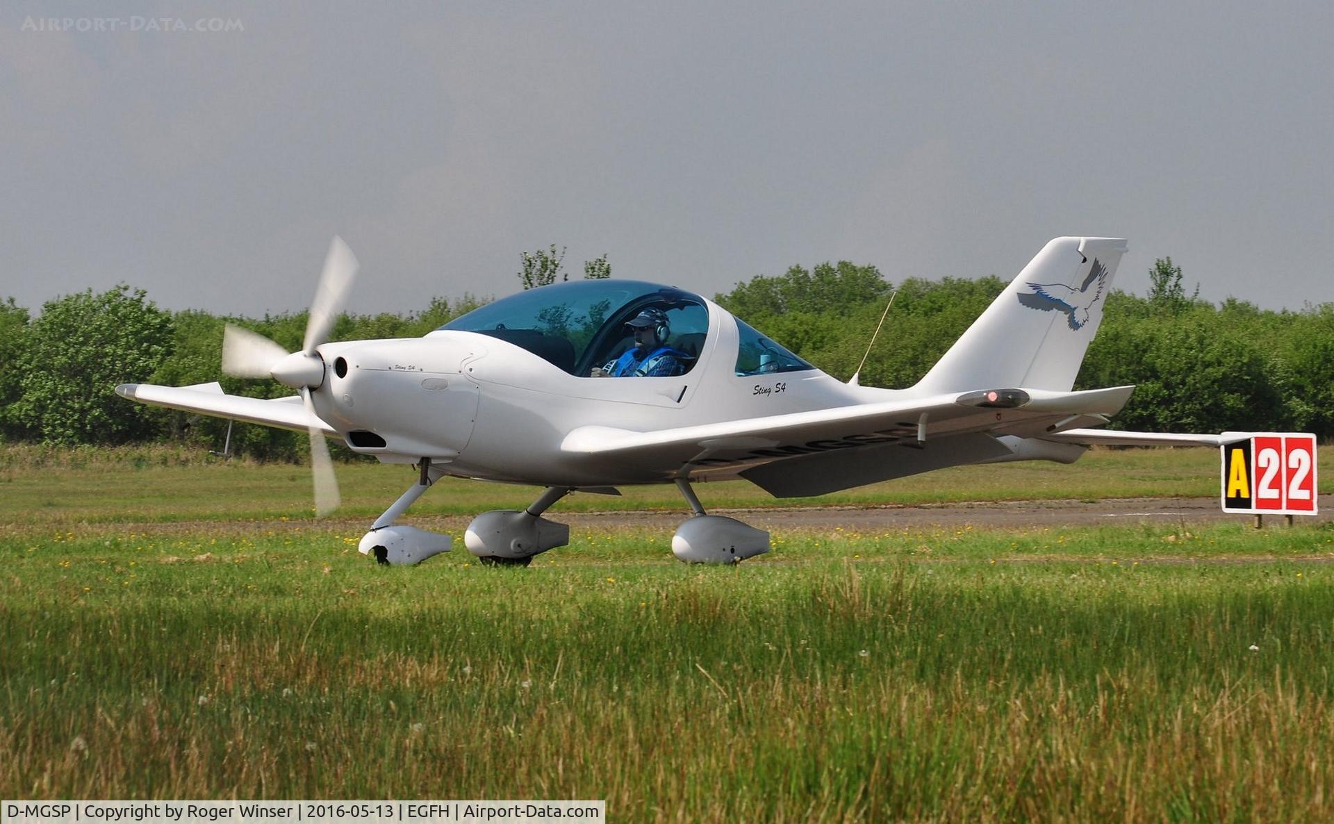 D-MGSP, TL Ultralight TL 2000 Sting C/N Not found D-MGSP, Visiting Sting S4.