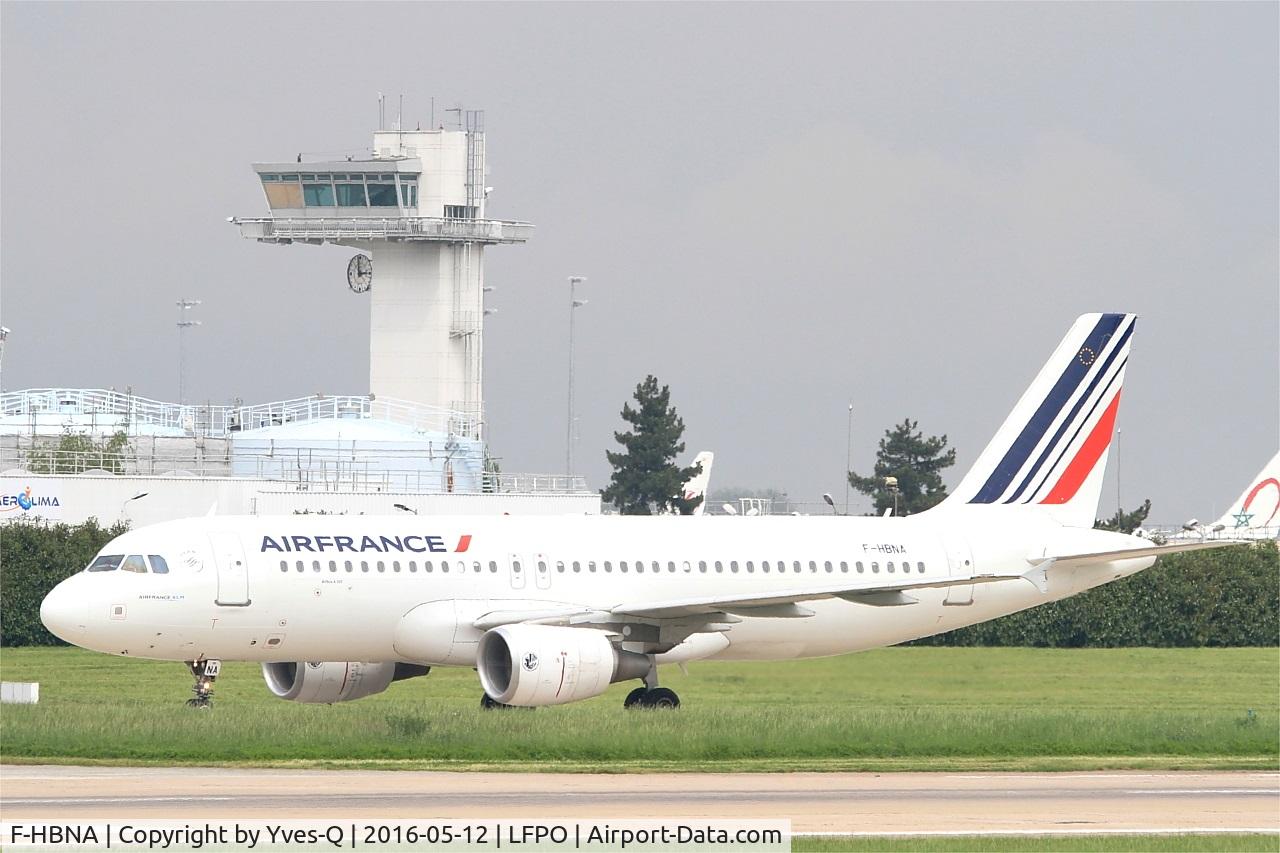 F-HBNA, 2010 Airbus A320-214 C/N 4335, Airbus A320-214, Taxiing to boarding area, Paris Orly airport (LFPO-ORY)