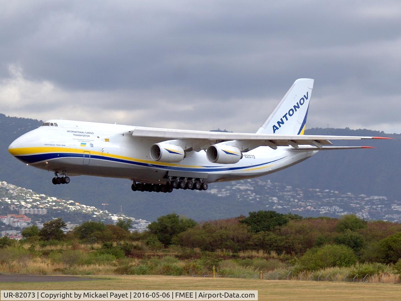 UR-82073, 1994 Antonov An-124-100 Ruslan C/N 9773054359139, Landing rwy 14