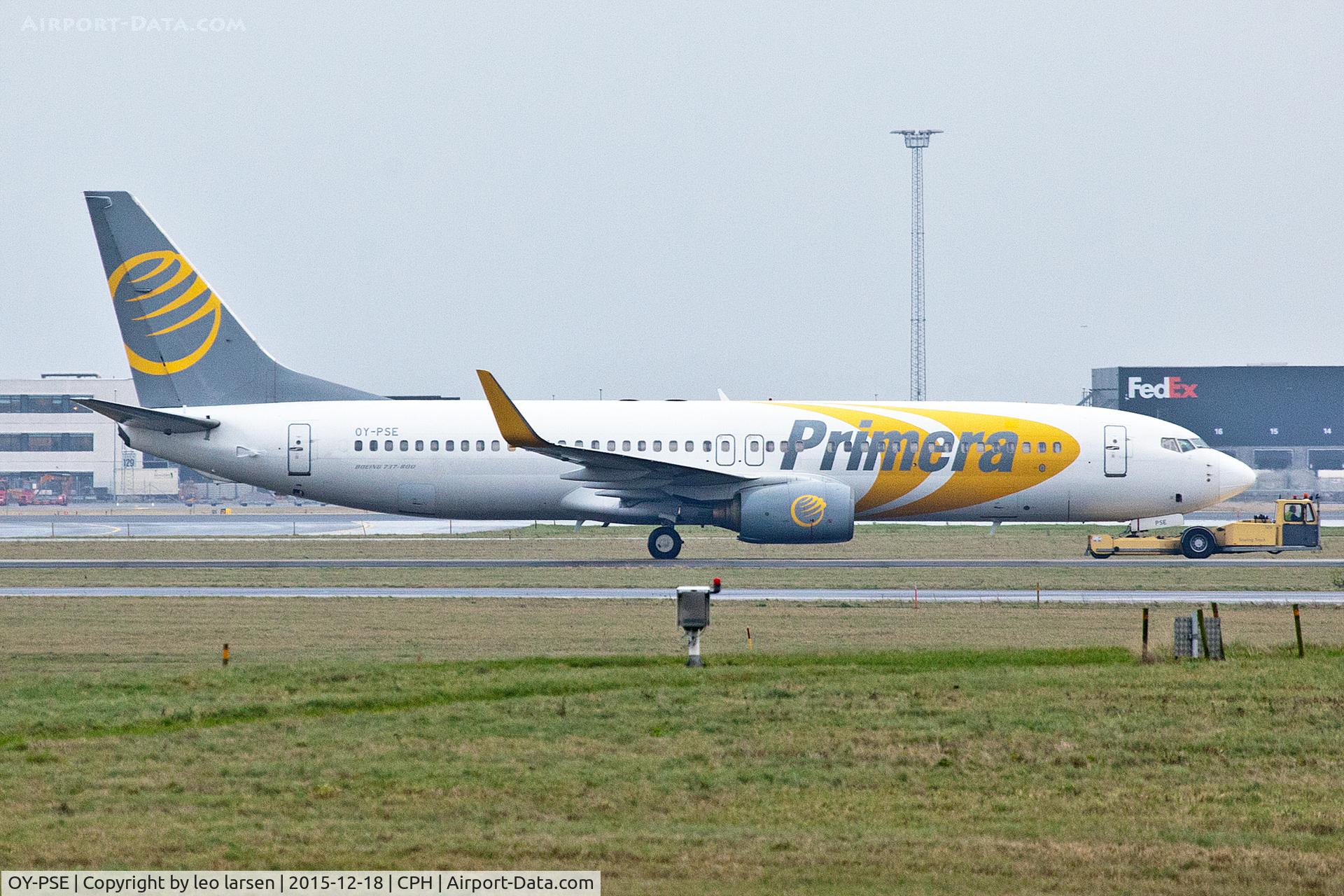 OY-PSE, 2000 Boeing 737-809 C/N 30664, Copenhagen 18.12.15