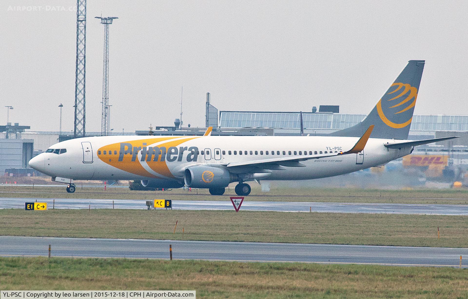 YL-PSC, 2002 Boeing 737-86N C/N 33419, Copenhagen 18.12.15