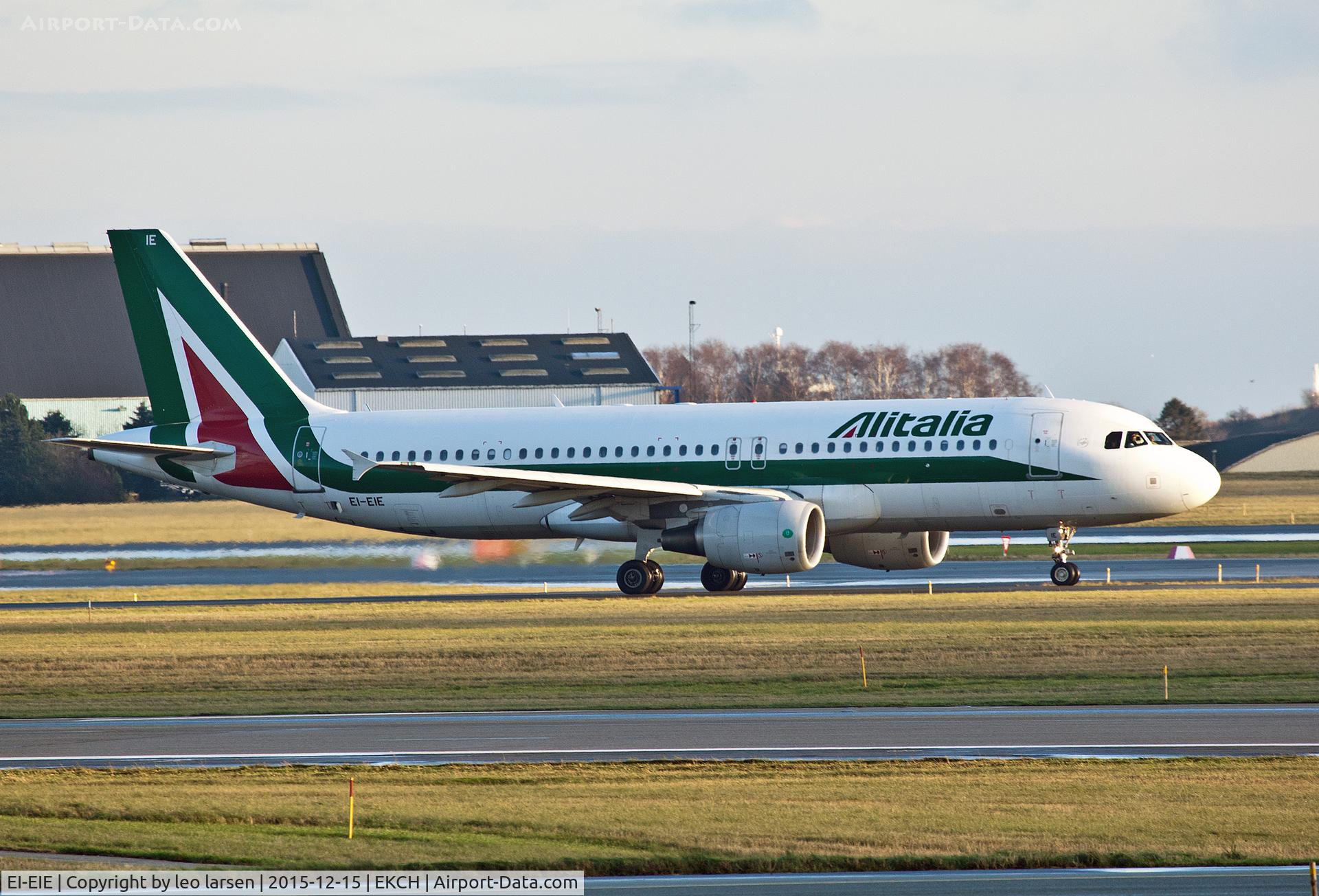 EI-EIE, 2010 Airbus A320-216 C/N 4536, Copenhagen 15.12.15