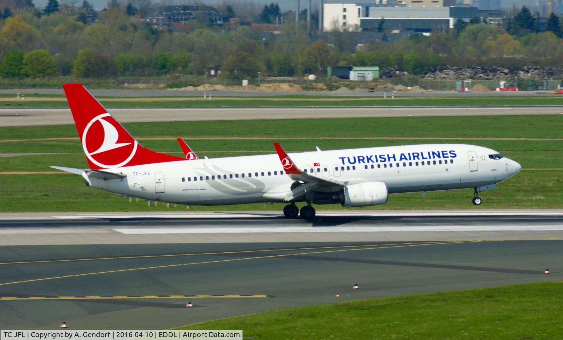 TC-JFL, 1999 Boeing 737-8F2 C/N 29774/269, Turkish Airlines, is here touching down at Düsseldorf Int'l(EDDL)