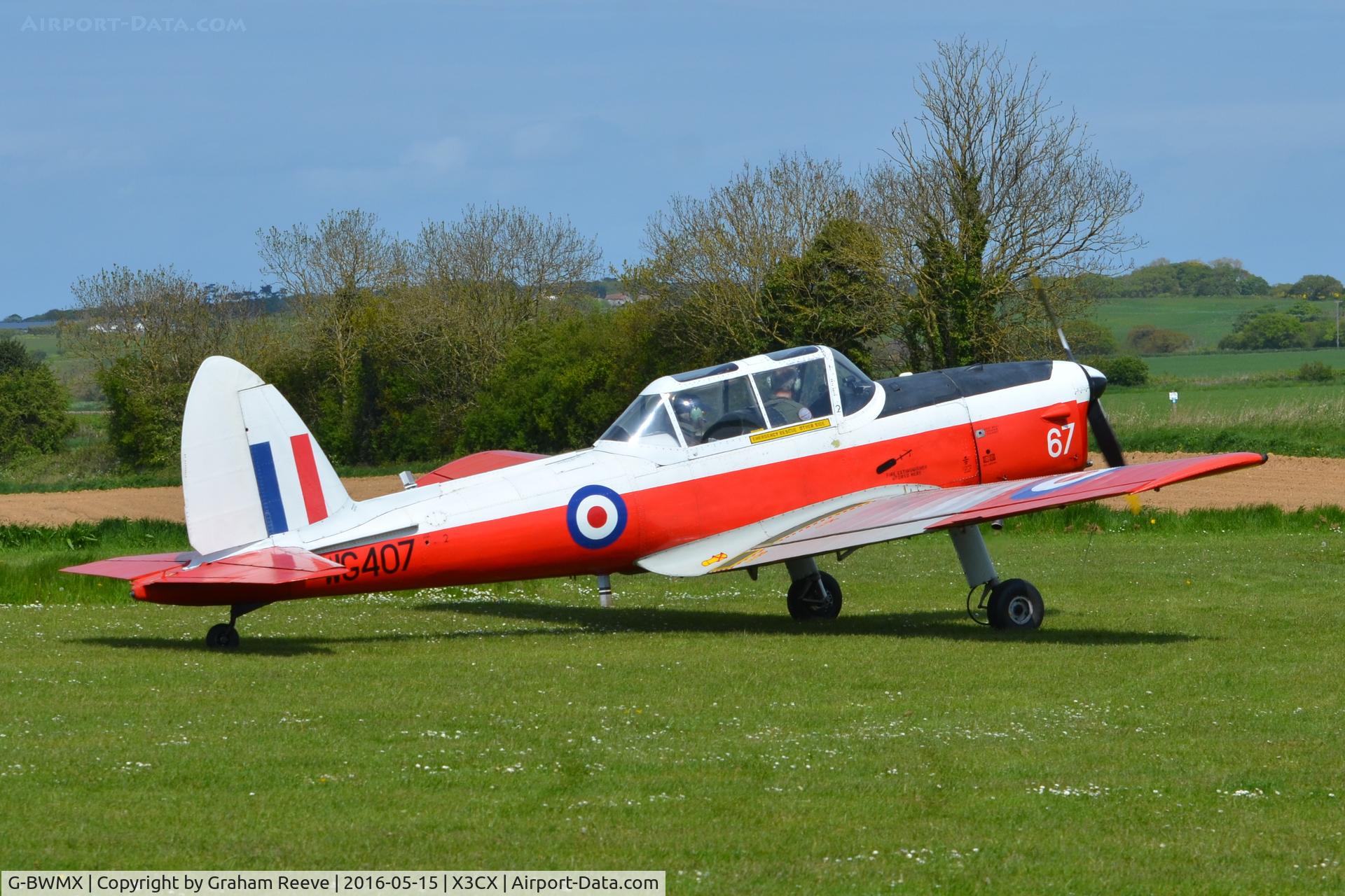 G-BWMX, 1951 De Havilland DHC-1 Chipmunk T.10 C/N C1/0481, About to depart from Northrepps.