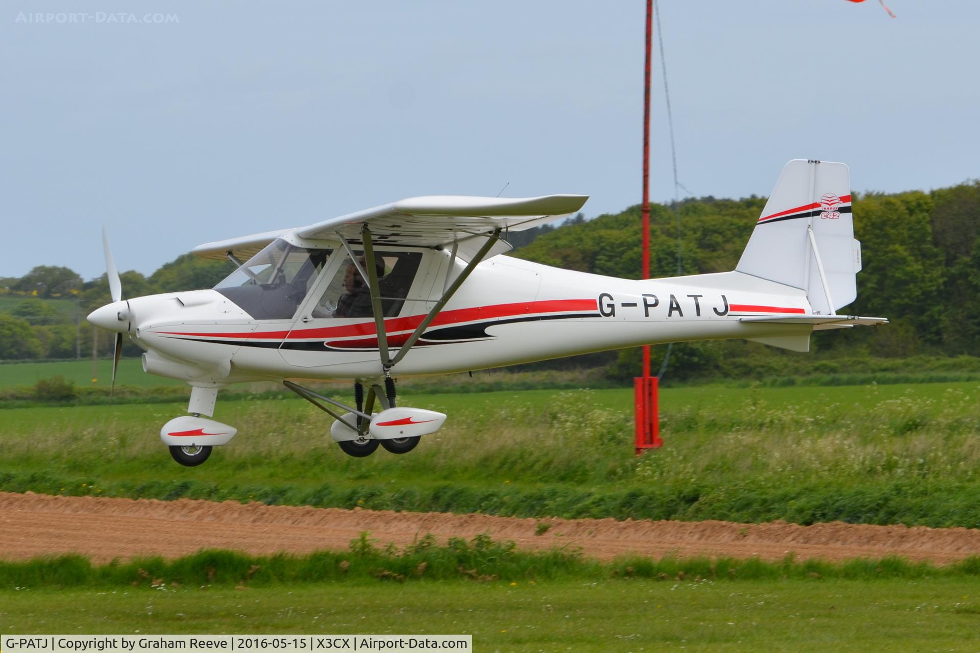 G-PATJ, 2015 Comco Ikarus C42 FB80 Bravo C/N 1509-7421, Landing at Northrepps.