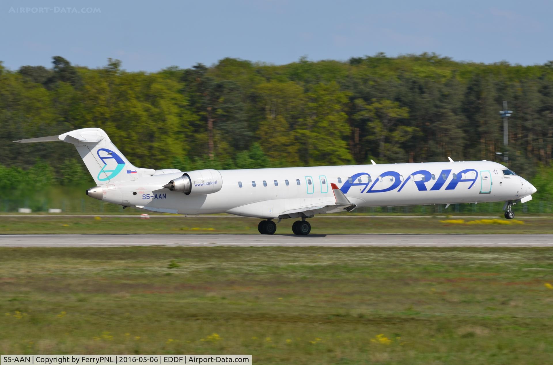 S5-AAN, 2008 Bombardier CRJ-900 NG (CL-600-2D24) C/N 15207, Adria CL900 lifting off.
