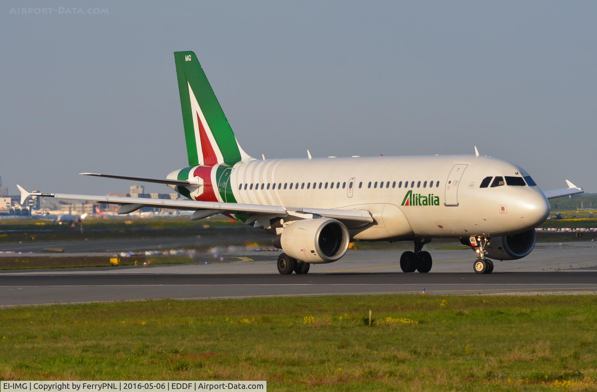 EI-IMG, 2003 Airbus A319-112 C/N 2086, Alitalia A319 in revised livery.