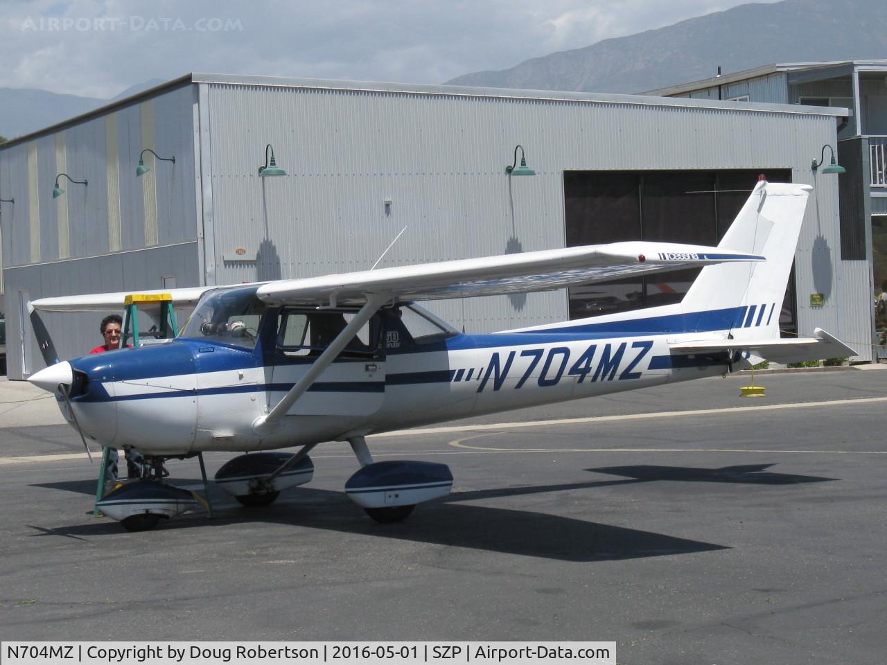 N704MZ, 1976 Cessna 150M C/N 15078732, 1976 Cessna 150M, Continental O-200 100 Hp, at fuel dock