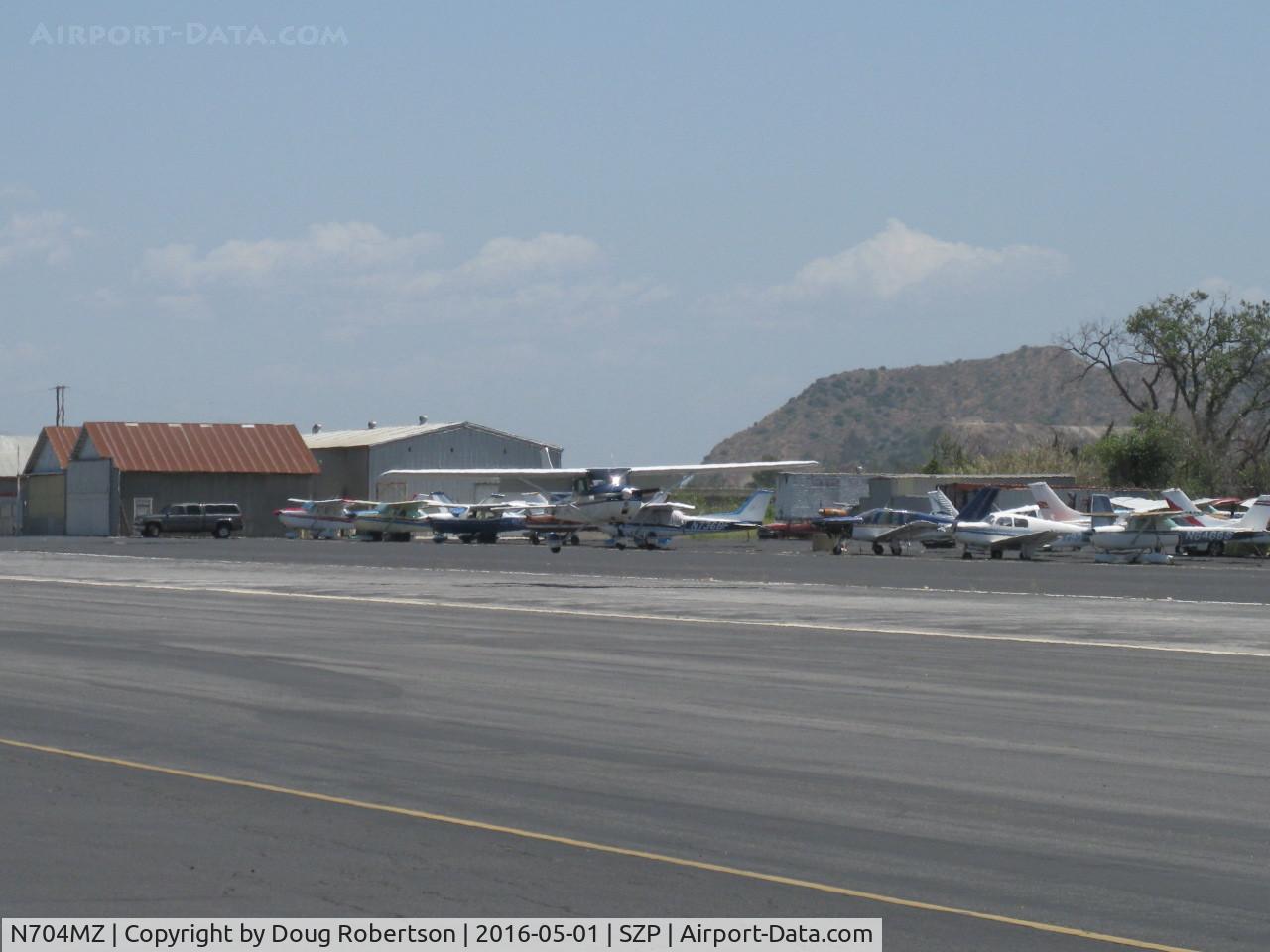 N704MZ, 1976 Cessna 150M C/N 15078732, 1976 Cessna 150M, Continental O-200 100 Hp, landing Rwy 22