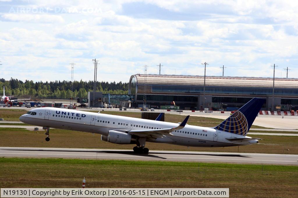 N19130, 1998 Boeing 757-224/ER C/N 28970, N19130 departing OSL