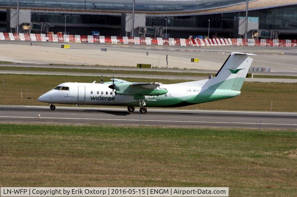 LN-WFP, 1998 De Havilland Canada DHC-8-311Q Dash 8 C/N 495, LN-WFP in OSL