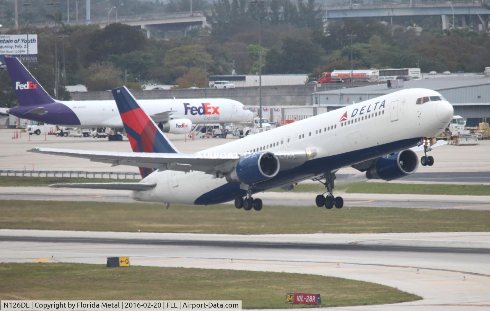 N126DL, 1988 Boeing 767-332 C/N 24076, Delta