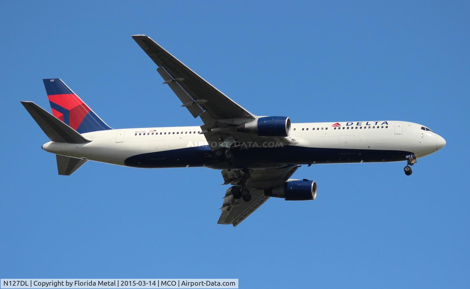 N127DL, 1988 Boeing 767-332 C/N 24077, Delta