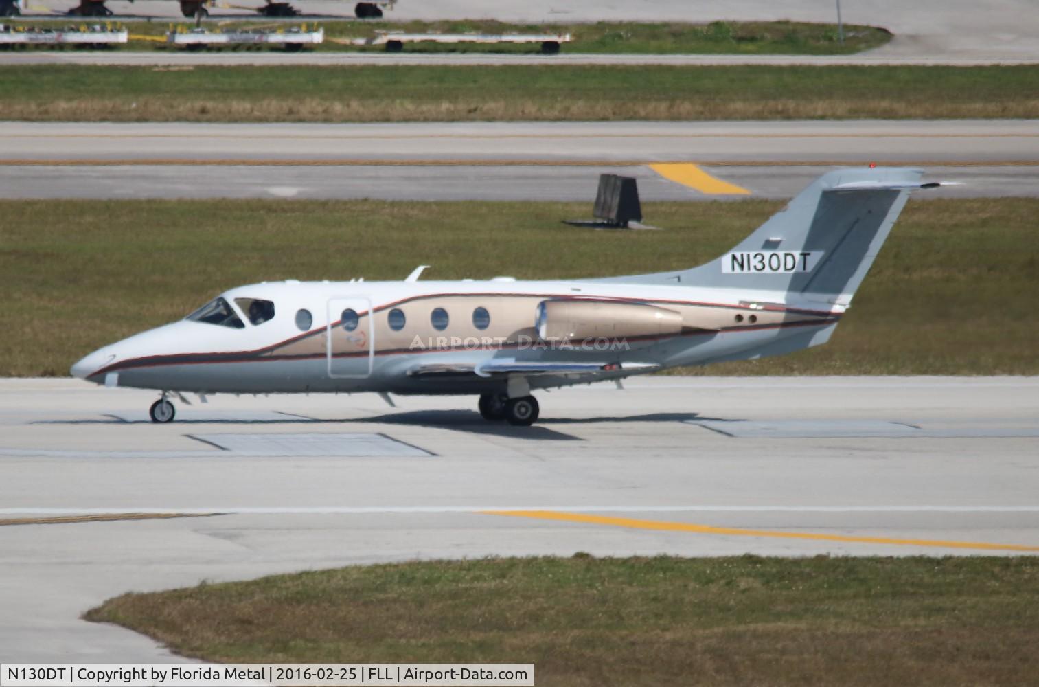 N130DT, 2004 Raytheon 400A Beechjet C/N RK-387, Beech 400A