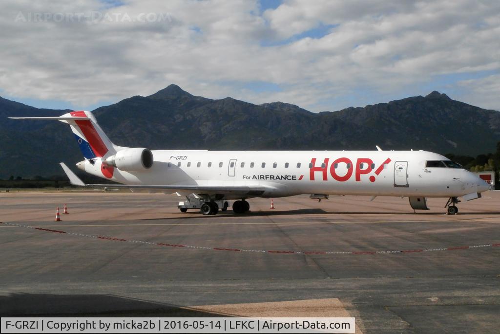 F-GRZI, Canadair CRJ-702 (CL-600-2C10) Regional Jet C/N 10093, Parked