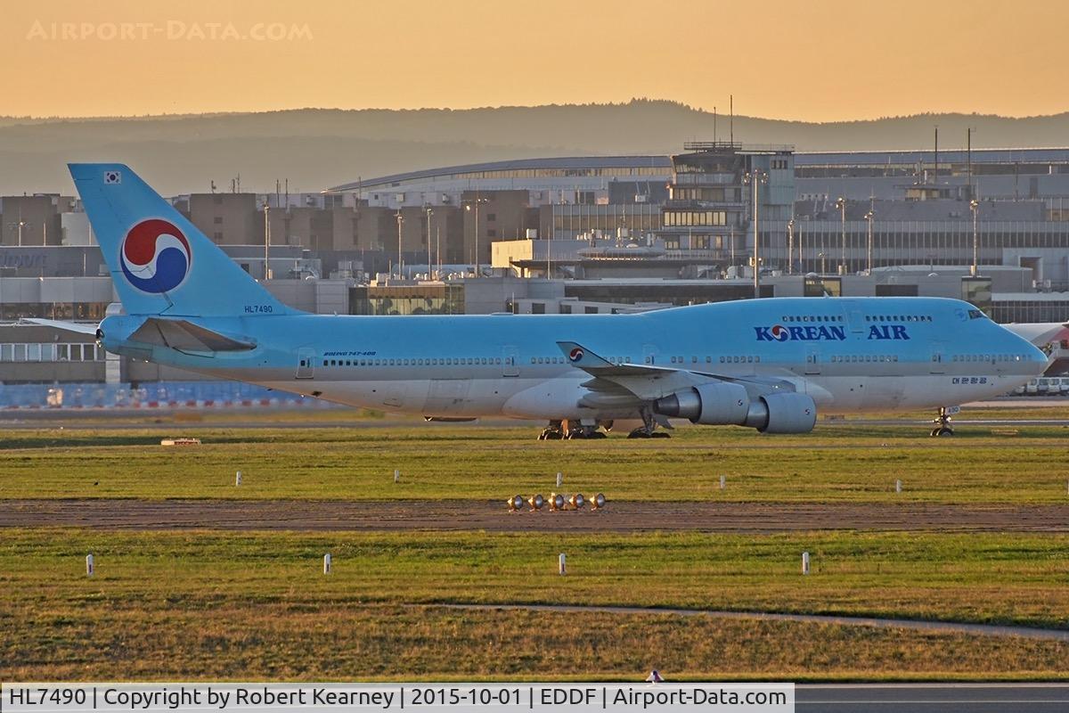 HL7490, 1994 Boeing 747-4B5 C/N 27177, Taxiing in after arrival