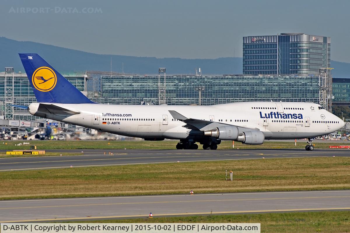 D-ABTK, 2001 Boeing 747-430 C/N 29871, Taxiing in after arrival