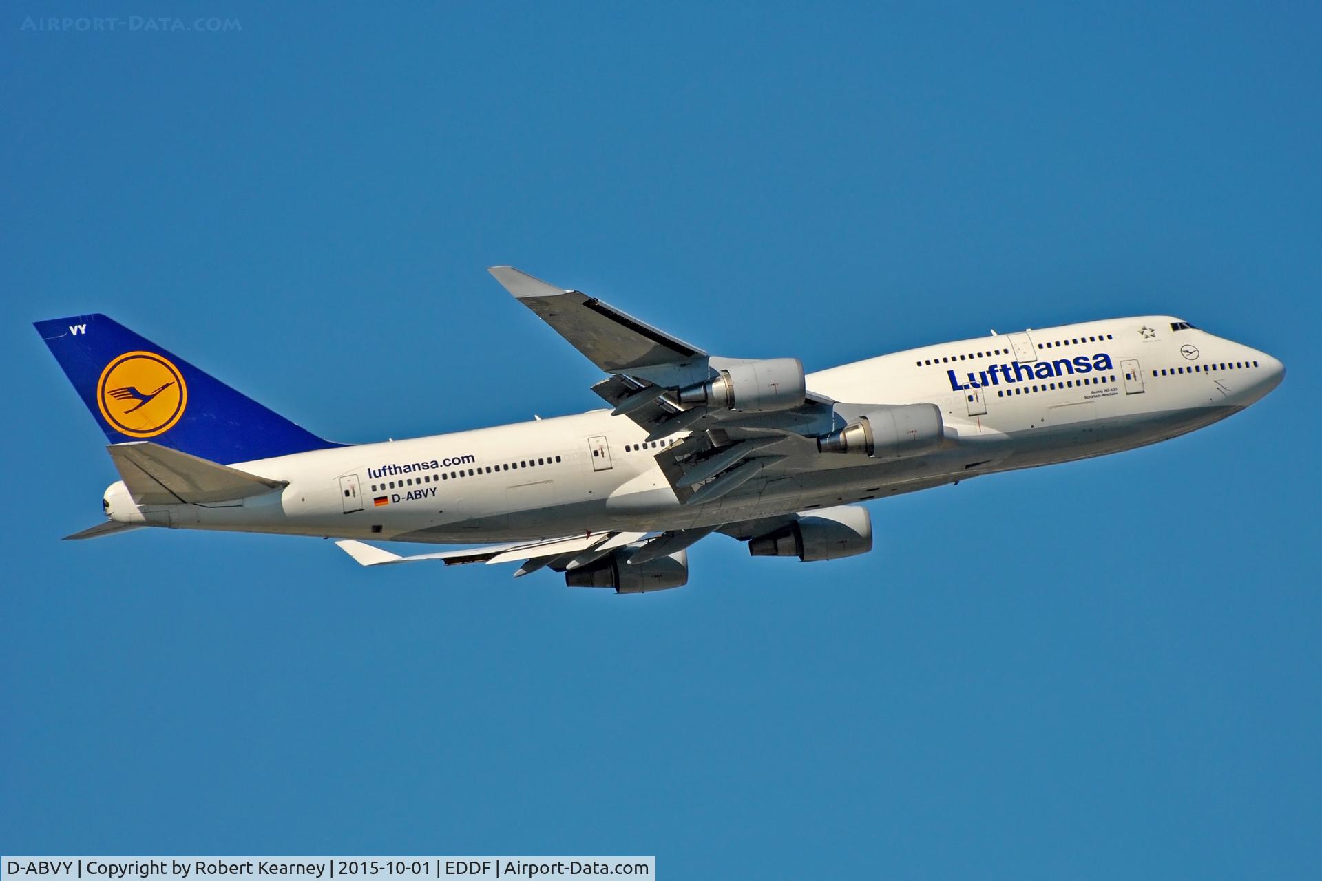 D-ABVY, 2000 Boeing 747-430 C/N 29869, Climbing out of EDDF