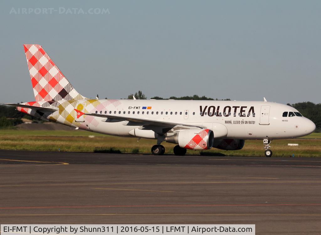 EI-FMT, 2003 Airbus A319-112 C/N 2113, Taxiing to the Terminal...