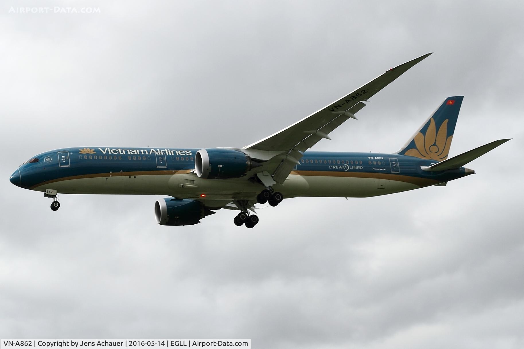 VN-A862, 2015 Boeing 787-9 Dreamliner C/N 35152, Arriving from Ho Chi Minh City