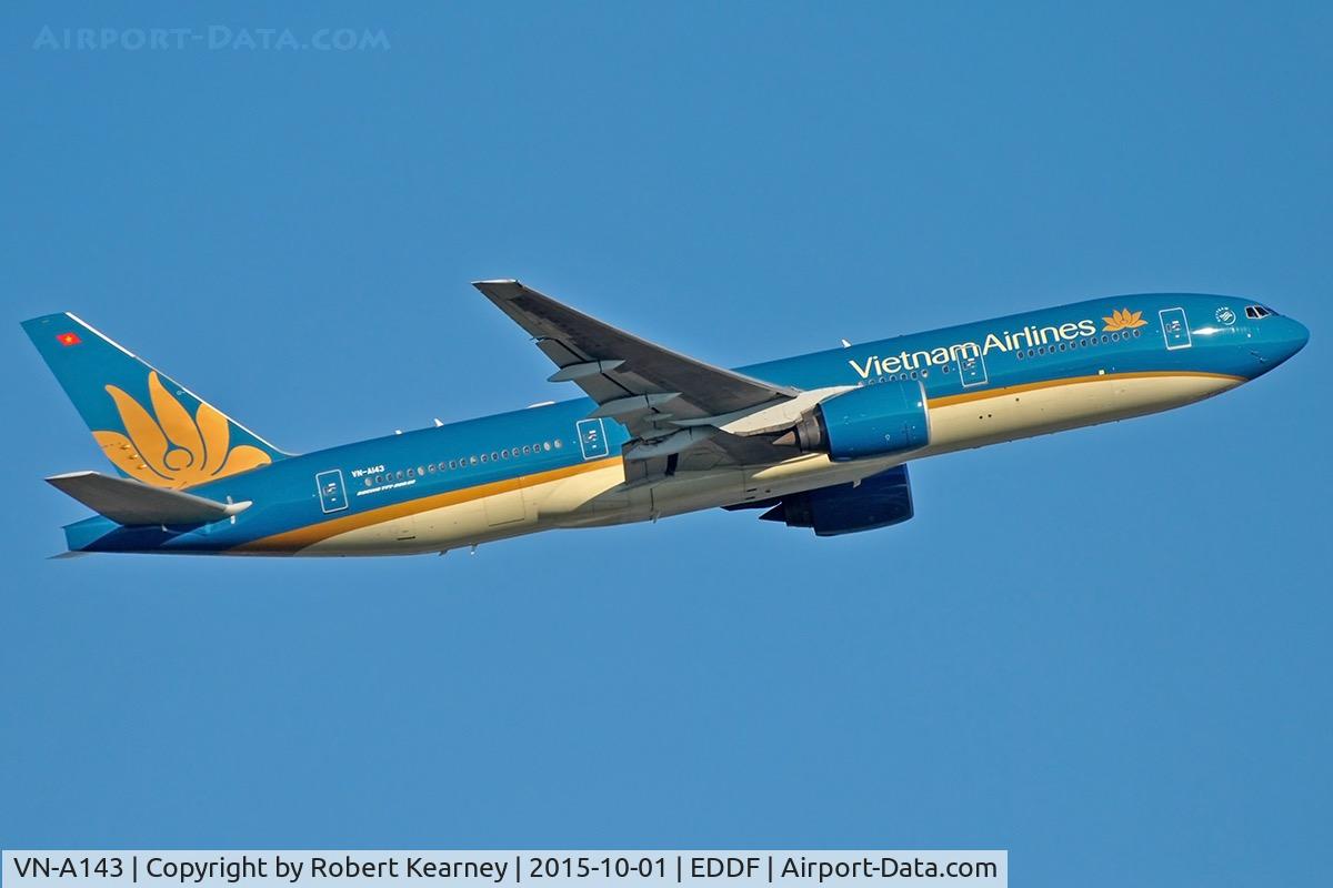 VN-A143, Boeing 777-26K/ER C/N 33502, Climbing out of EDDF